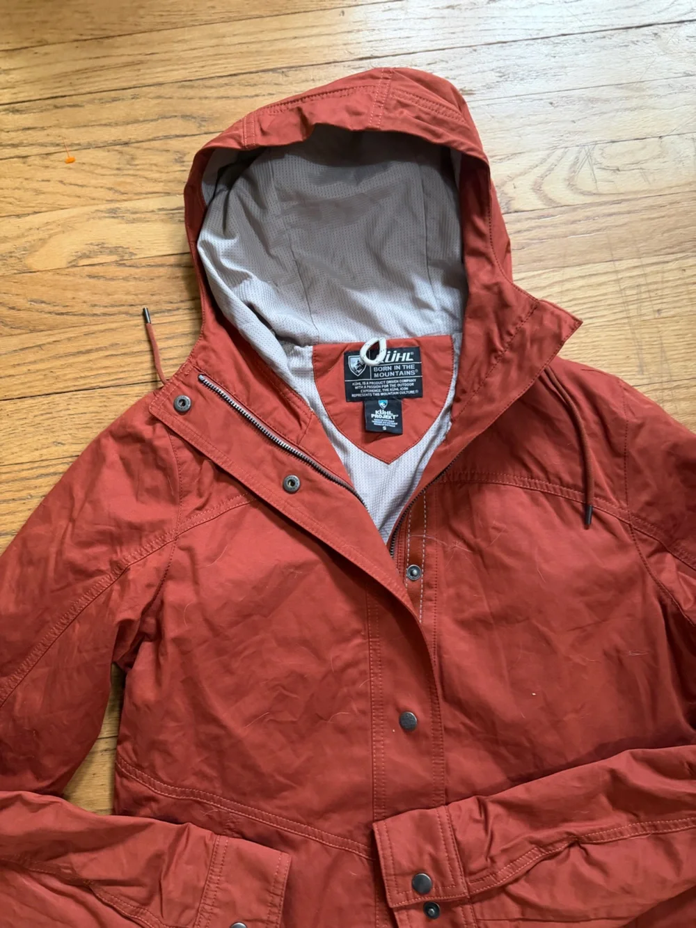 Kuhl Women’s Burnt Orange Hooded Raincoat Small